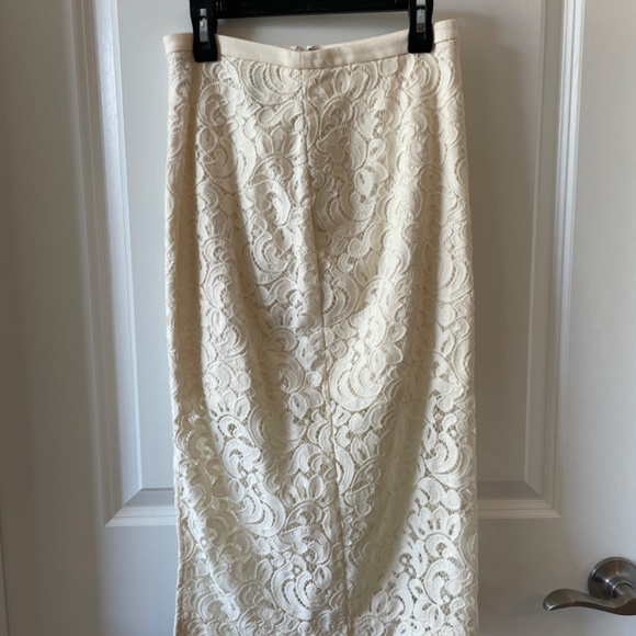Express White Lace Skirt Set - Picture 4 of 5
